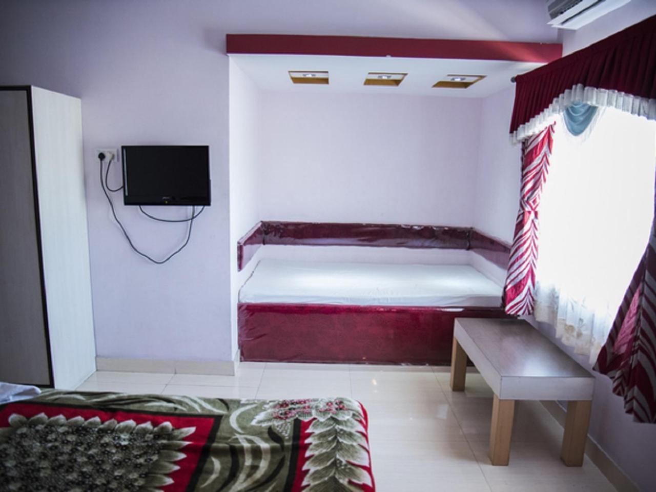 Hotel Sunshine Baharampur Exterior photo