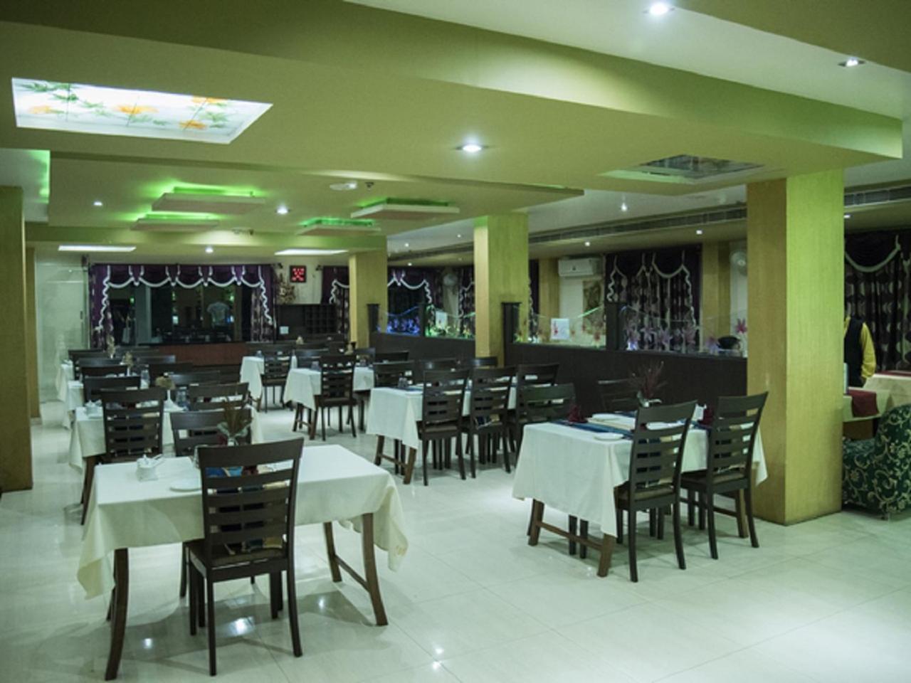 Hotel Sunshine Baharampur Exterior photo