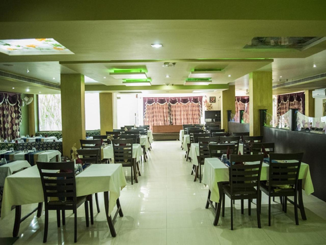 Hotel Sunshine Baharampur Exterior photo
