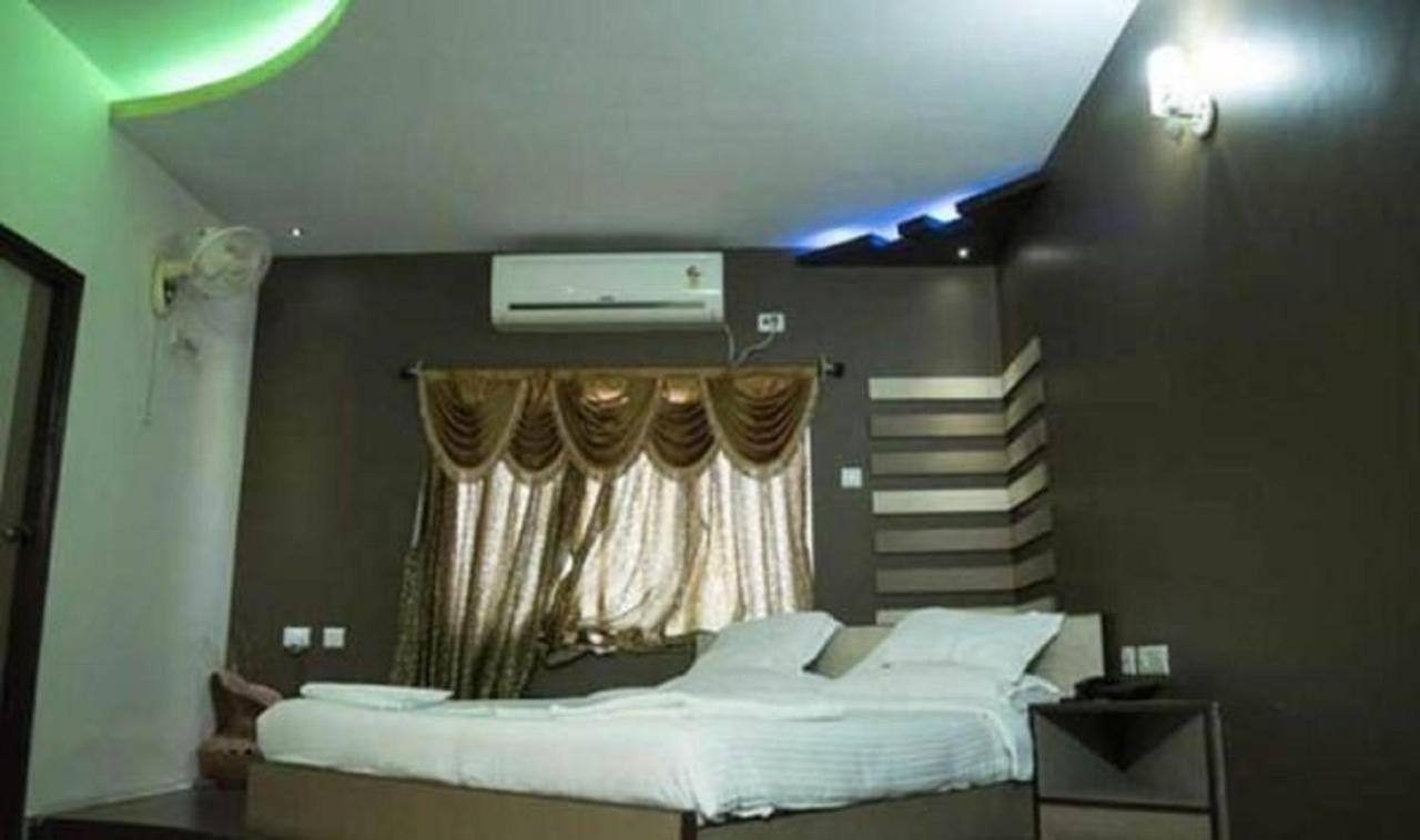 Hotel Sunshine Baharampur Exterior photo